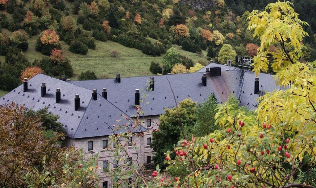 Hotel Santa Cristina Petit Spa Canfranc Kültér fotó