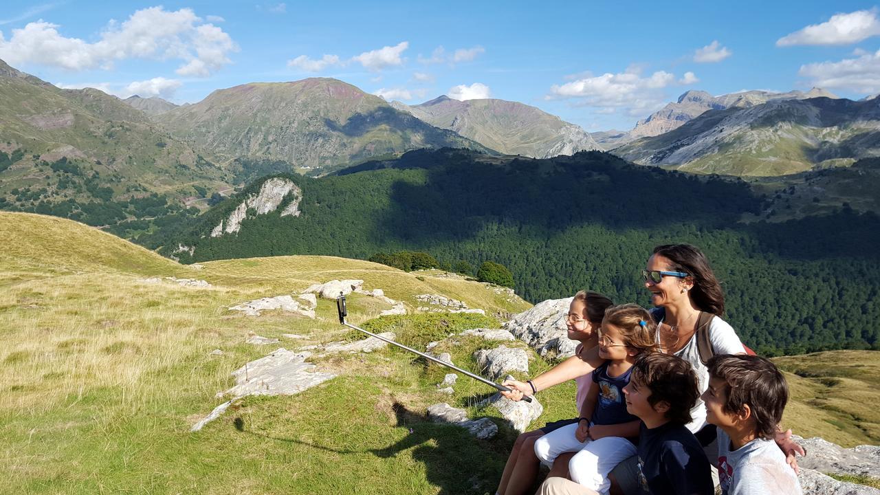 Hotel Santa Cristina Petit Spa Canfranc Kültér fotó