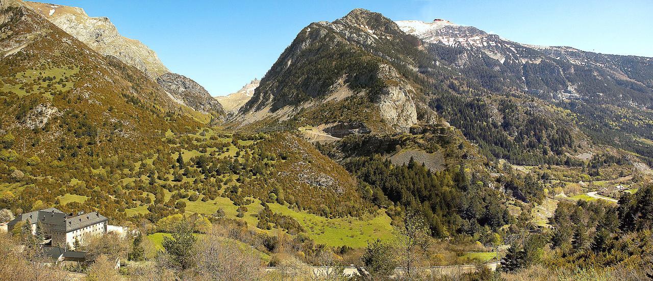 Hotel Santa Cristina Petit Spa Canfranc Kültér fotó